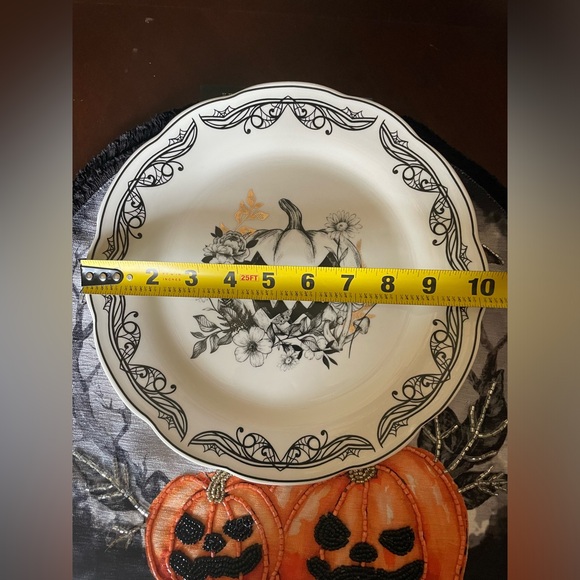 NIB WOODLAND HALLOWEEN Wicked Jack-O-Lantern Dinner Plate Set Of 4 🎃🌿🍄🌸🌱🦋 - Picture 6 of 13